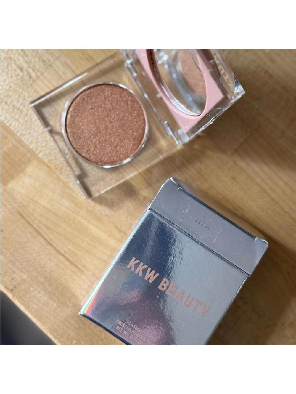 New Rare KKW Beauty Flashing Pressed Powder Pigment Lights Big Bank